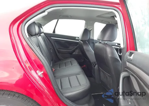 2010 Volkswagen Jetta Limited Edition из США, поврежденный, VIN 3VWRX7AJ3AM099394